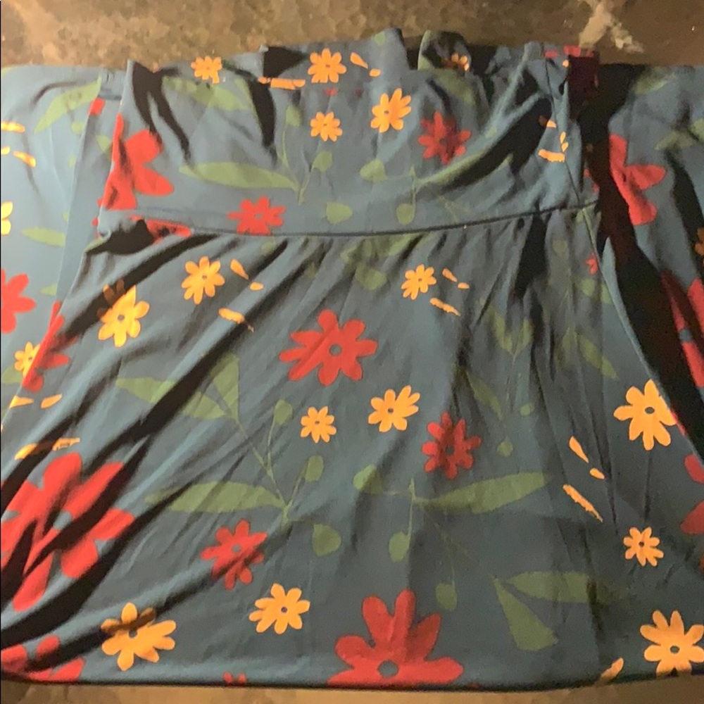 Buy 1 Get 1 Free Maxi skirt